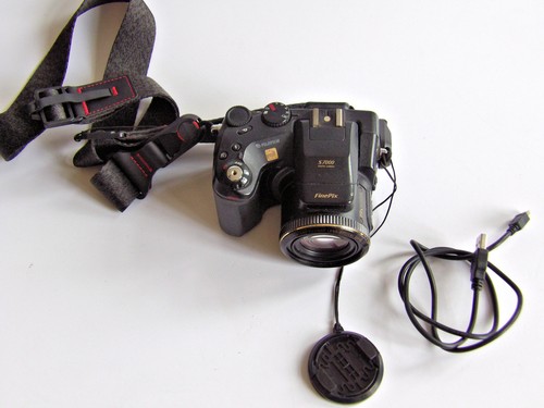 Fuji finepix s7000